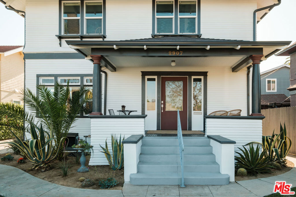 2907 Halldale Avenue