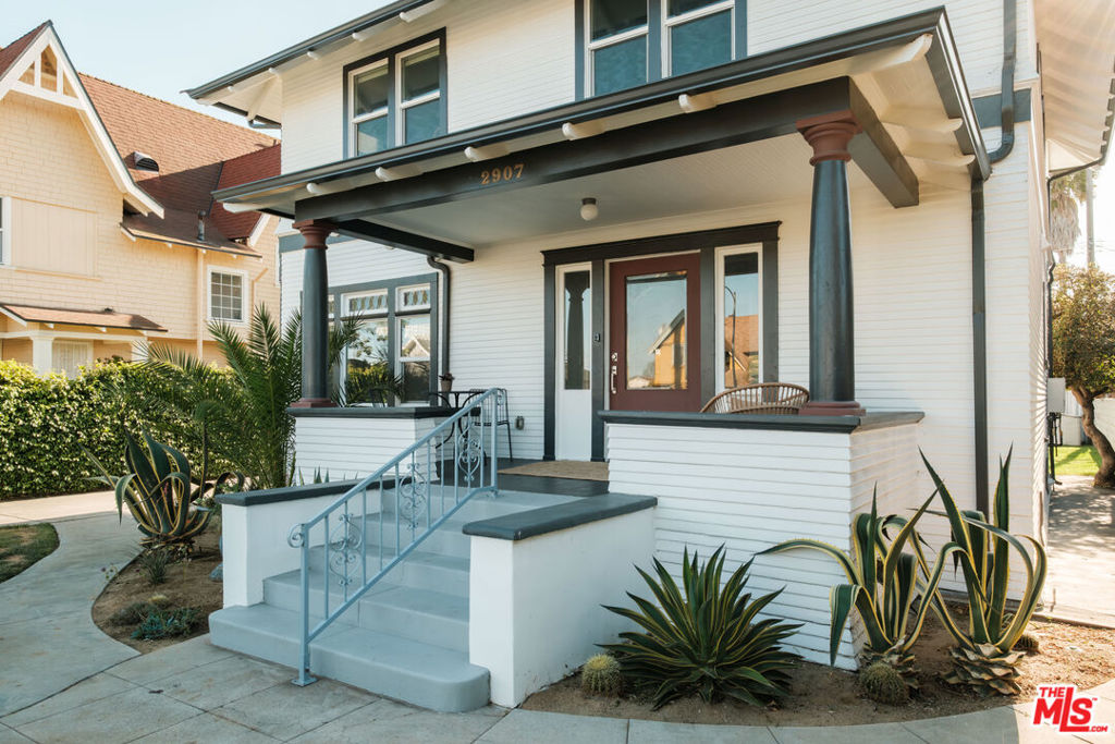 2907 Halldale Avenue