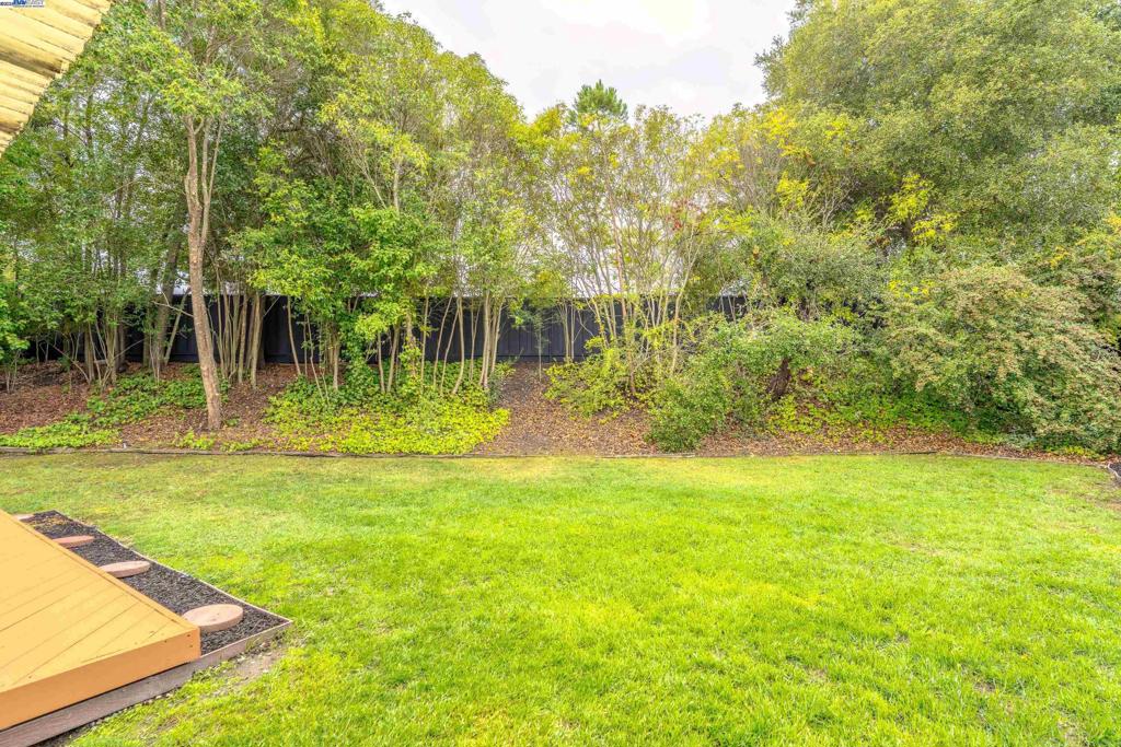 TWIN CREEKS AREA - Residential