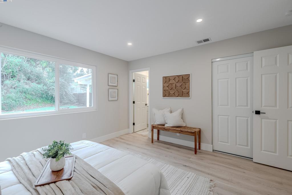 TWIN CREEKS AREA - Residential