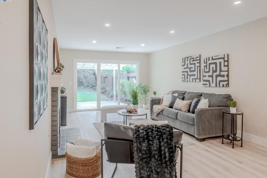 TWIN CREEKS AREA - Residential
