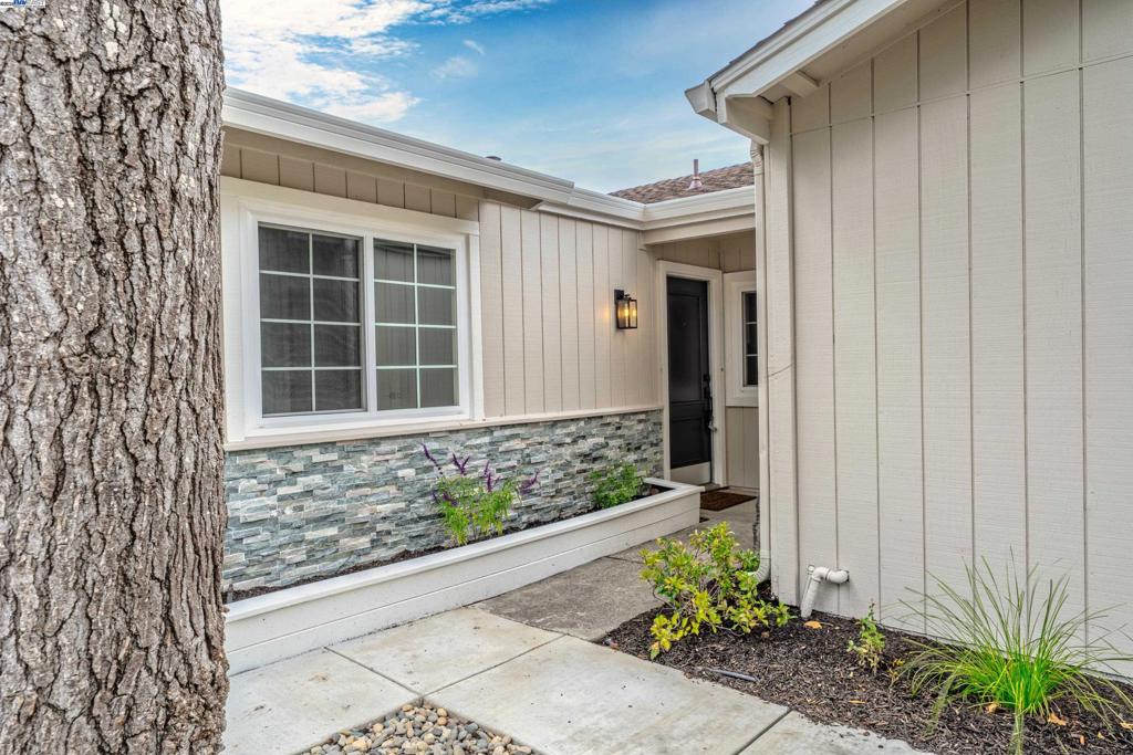 TWIN CREEKS AREA - Residential