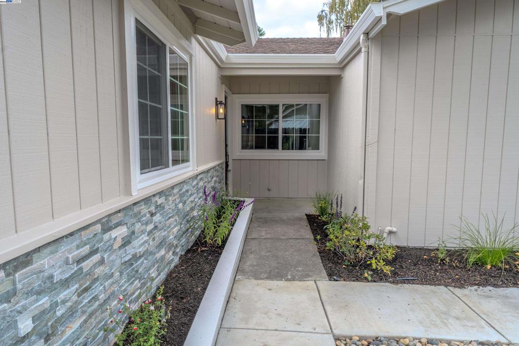 TWIN CREEKS AREA - Residential
