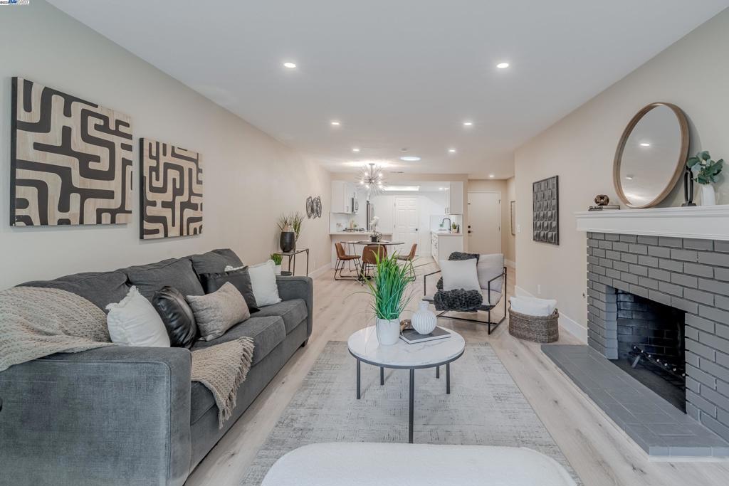 TWIN CREEKS AREA - Residential