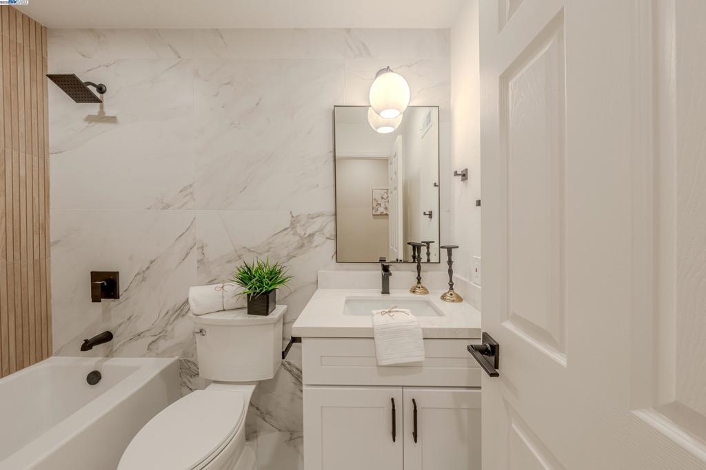 TWIN CREEKS AREA - Residential