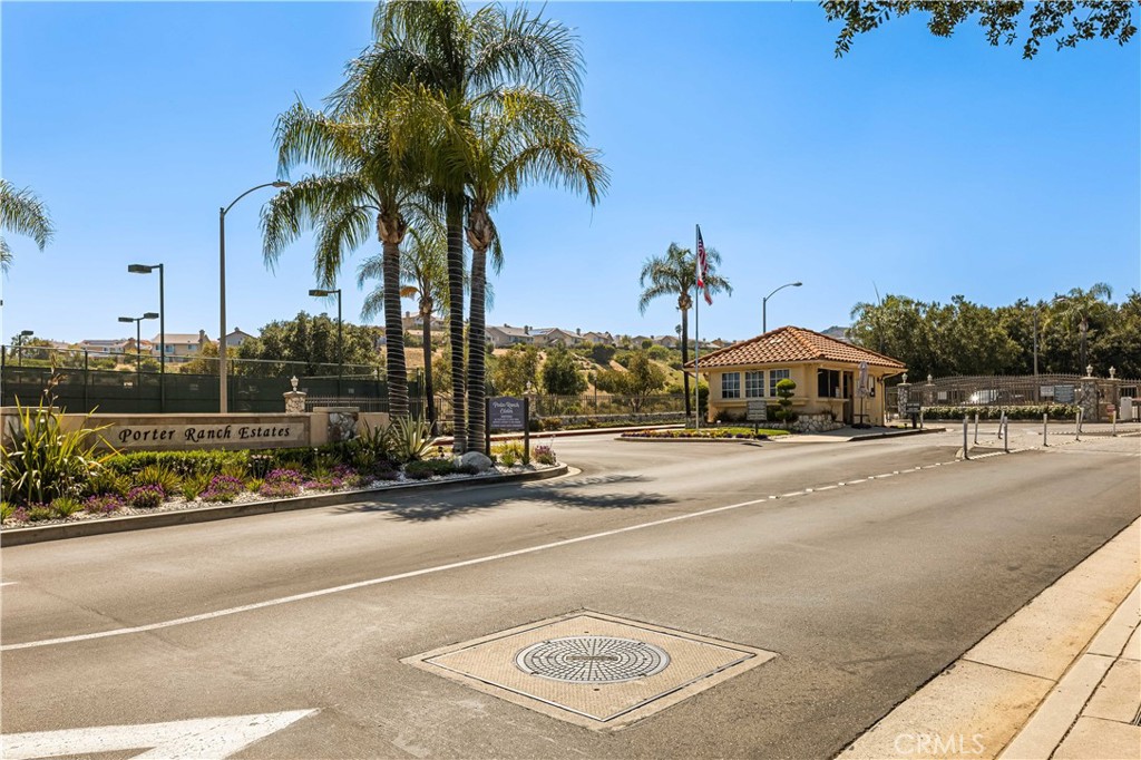 12065 Shadow Glen Ln