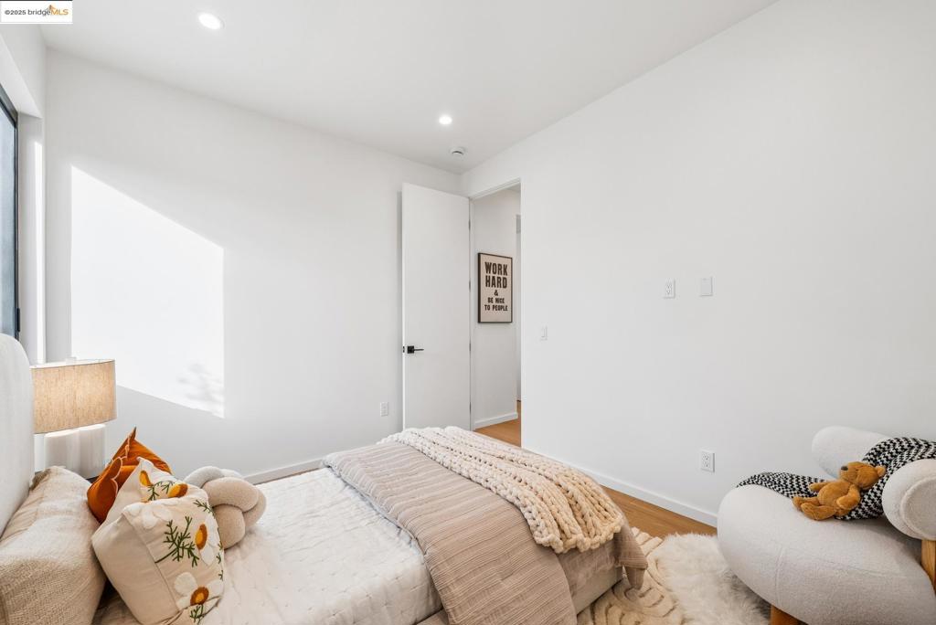 EL SOBRANTE - Residential