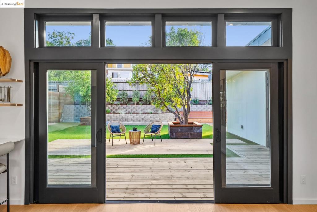EL SOBRANTE - Residential