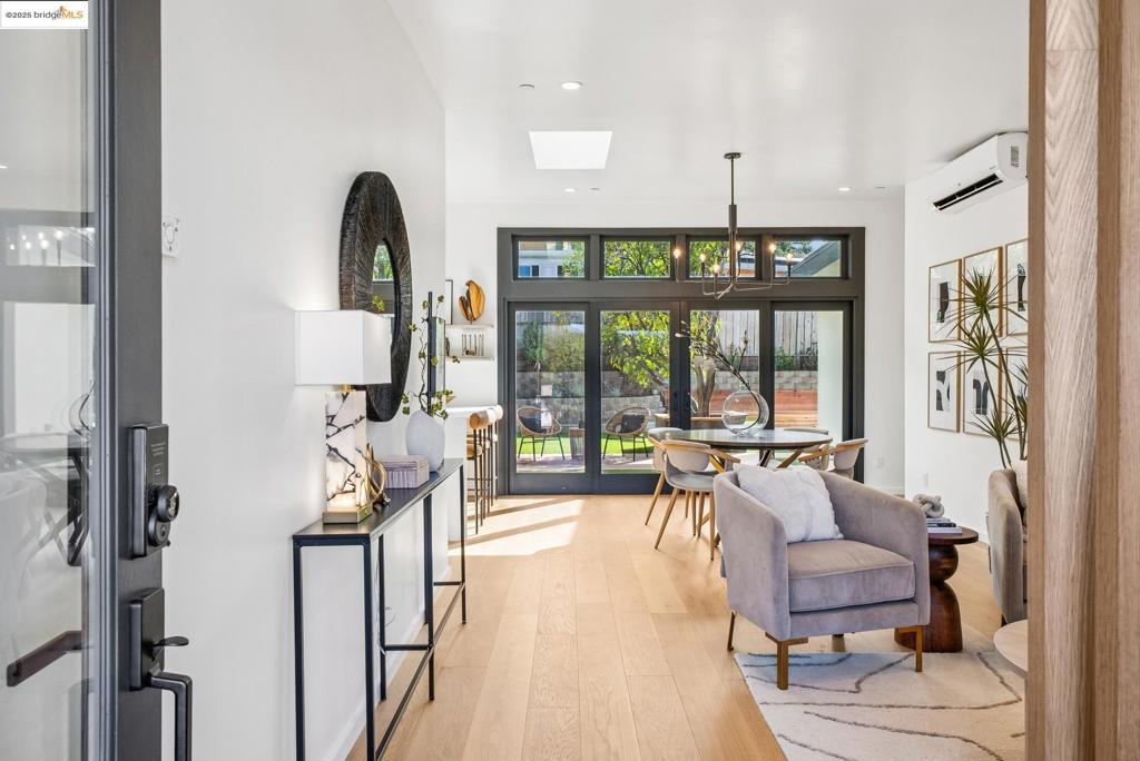 EL SOBRANTE - Residential