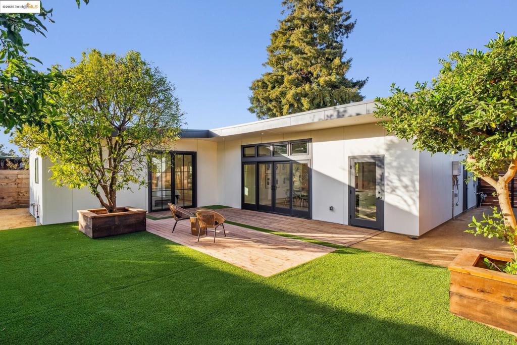 EL SOBRANTE - Residential