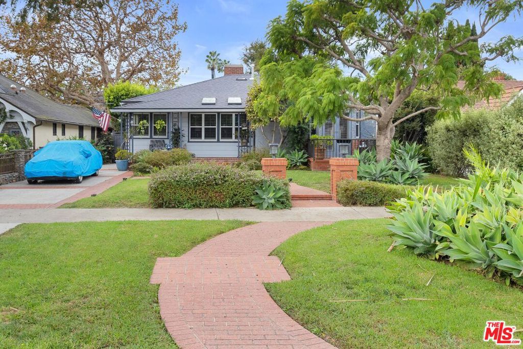 Properties 2 4051 Marcasel Avenue