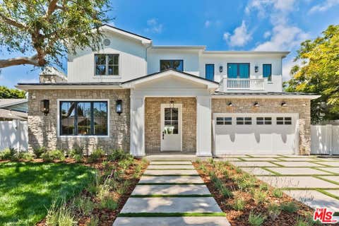 Photo of 3320 Patricia Avenue, Los Angeles, CA 90064 (MLS # 26851253)