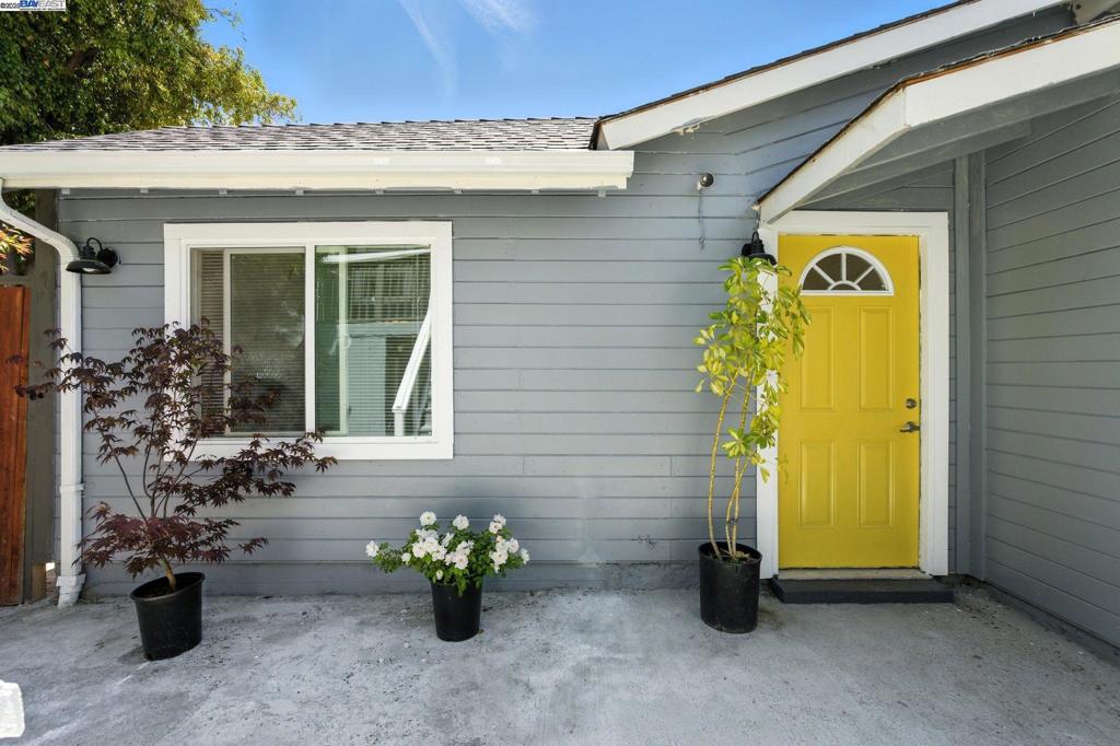 CENTRAL ALAMEDA - Residential Income