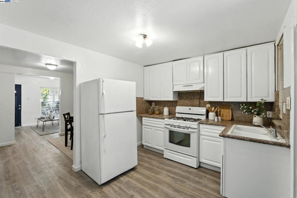 CENTRAL ALAMEDA - Residential Income