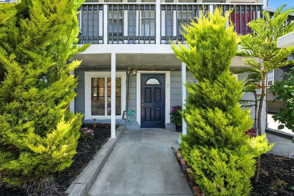 CENTRAL ALAMEDA - Residential Income