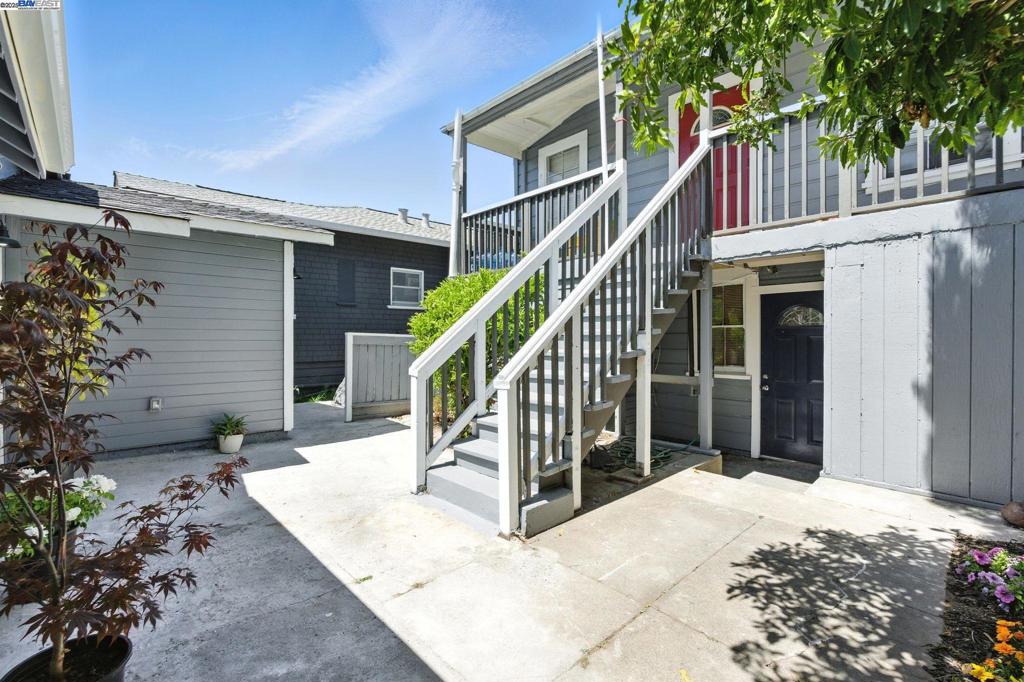 CENTRAL ALAMEDA - Residential Income