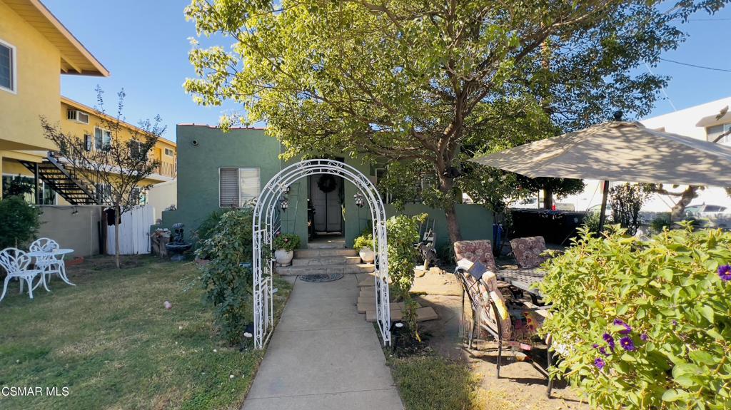 1923 Grismer Avenue