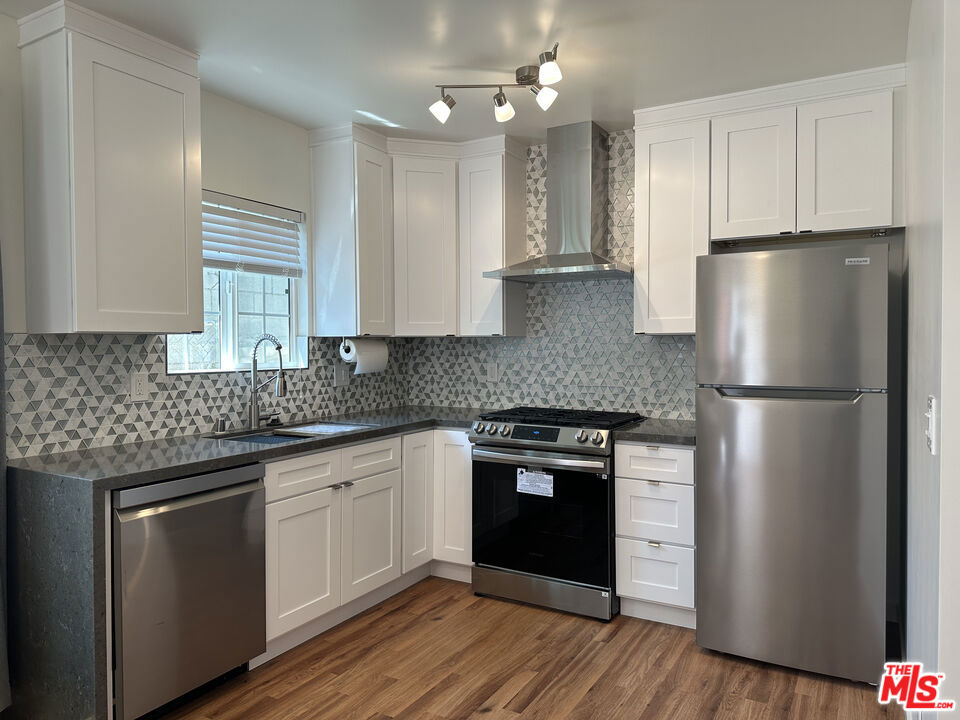 Brand new 1-bedroom ADU nestled in the peaceful foothills of La Crescenta, this standalone unit feels incredibly private. The interior showcases designer details including stunning quartzite waterfall countertops, a gorgeous backsplash, and a beautifully tiled shower. Natural light pours through the spacious layout, complemented by a Pioneer inverter A/C and heating combo for year-round comfort. The unit features a walk-in closet, in-unit washer and dryer, and its own dedicated address. Gated private entry access offers security and convenience. UTILITIES--gas, electric, and water are INCLUDED in rent. Located in a quiet residential neighborhood with easy street parking, it's just minutes from Montrose cafes and shops, and a short drive to Burbank, Pasadena, and DTLA. Ideal for one person or a couple. No smokers, no pets. Contact the listing agent for a showing. Required documents needed for all applicants over 18 years of age: Lease application, excellent credit, a copy of government-issued ID, 2 months of Bank Statements, and 2 months of pay stubs. Use RentSpree--contact listing agent for RentSpree link.