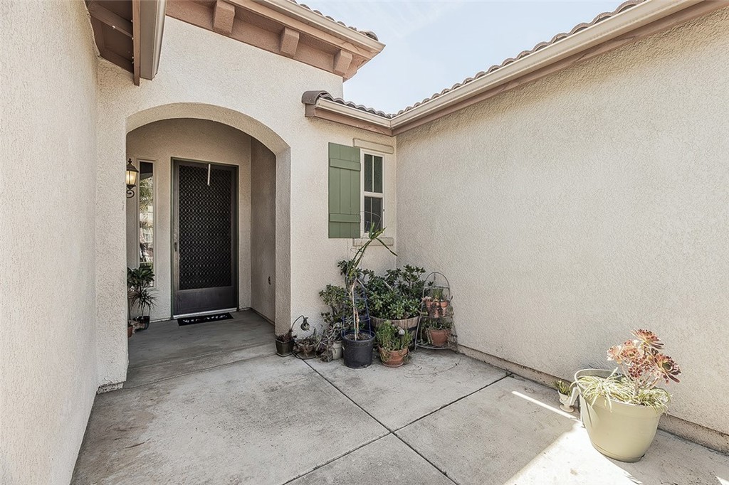 7357 E Redlands