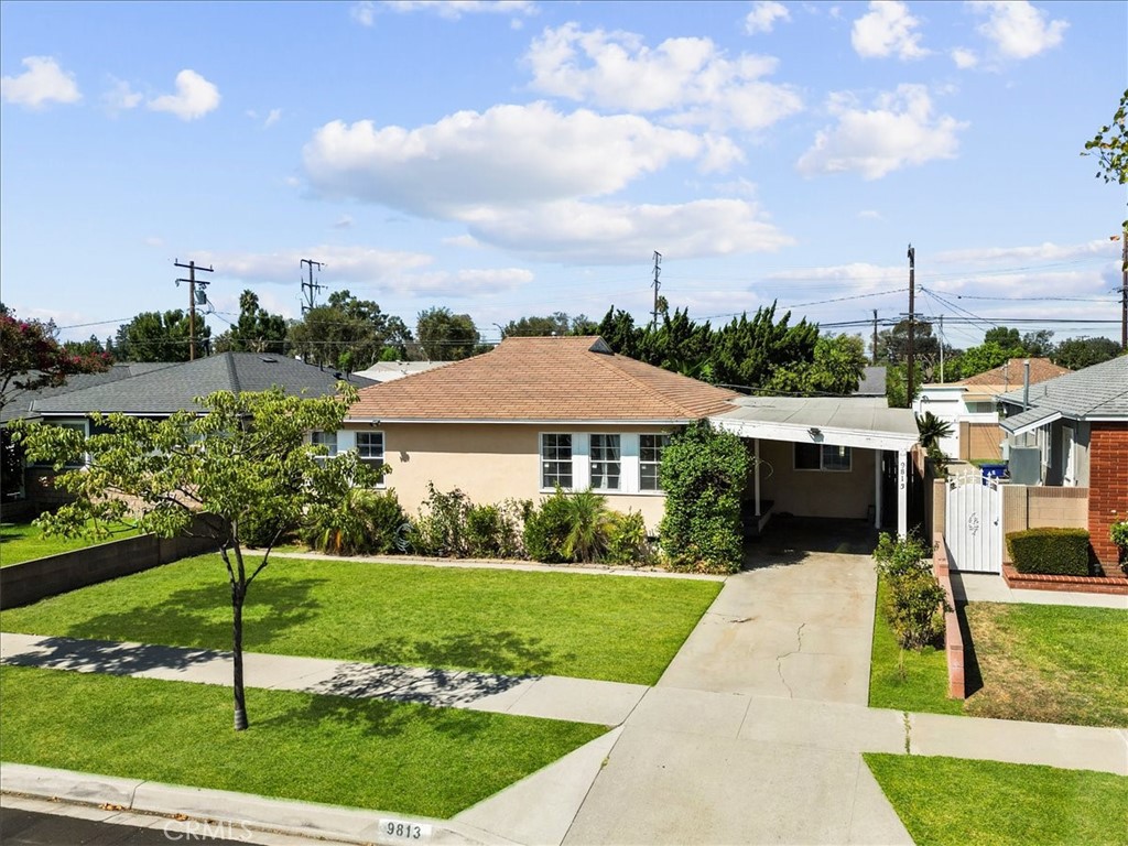 9813 Houghton Avenue