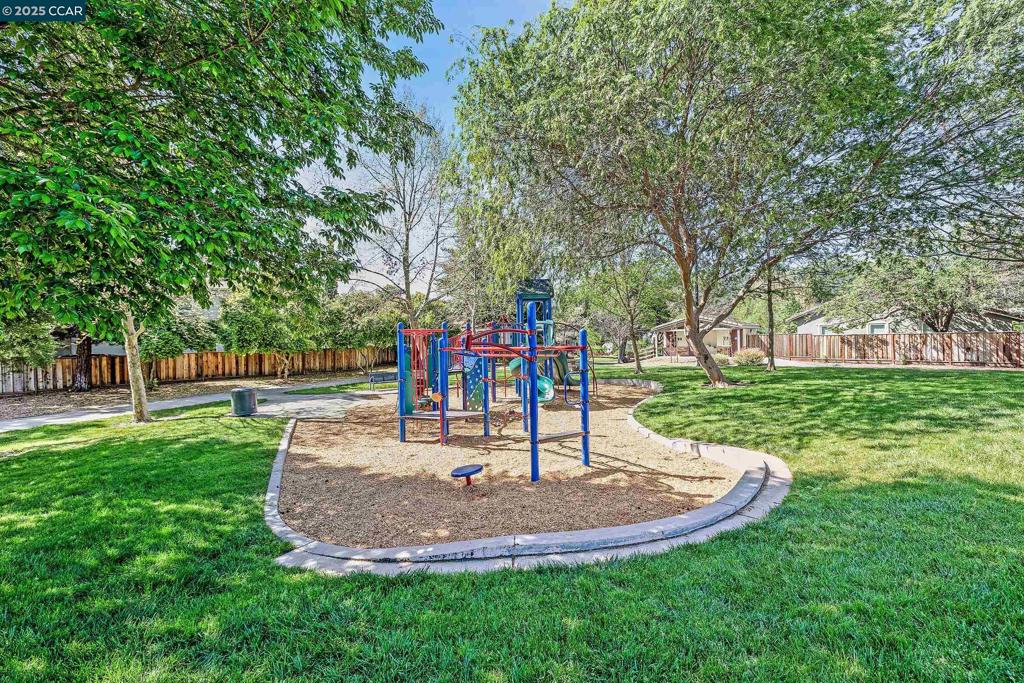 VALLEY TRAILS - Residential