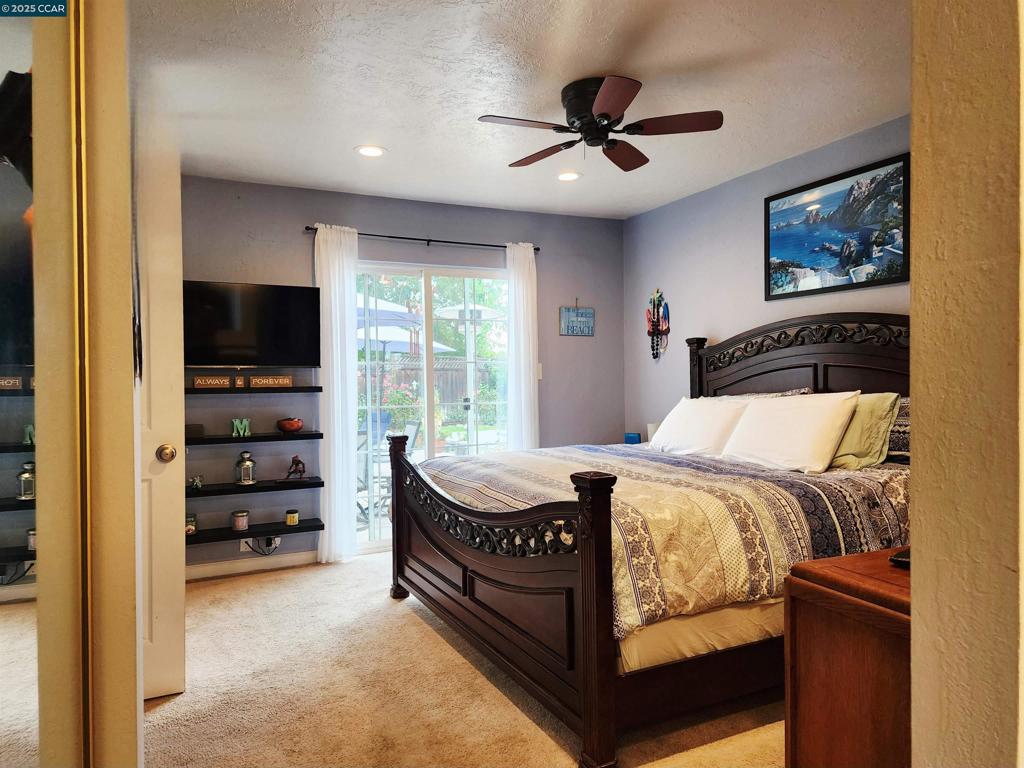 VALLEY TRAILS - Residential