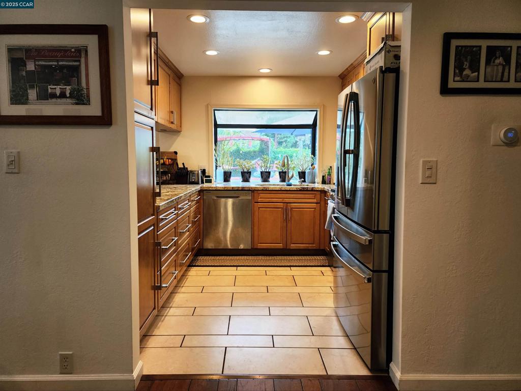VALLEY TRAILS - Residential