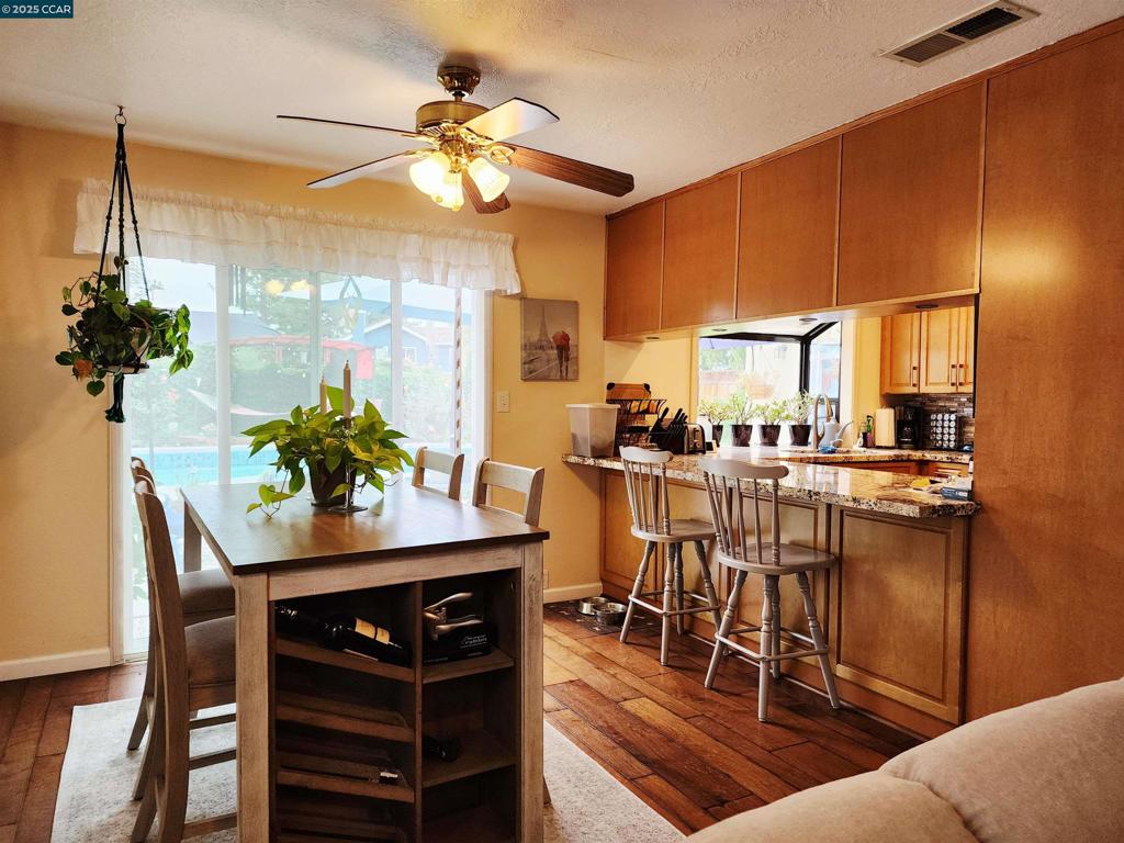 VALLEY TRAILS - Residential
