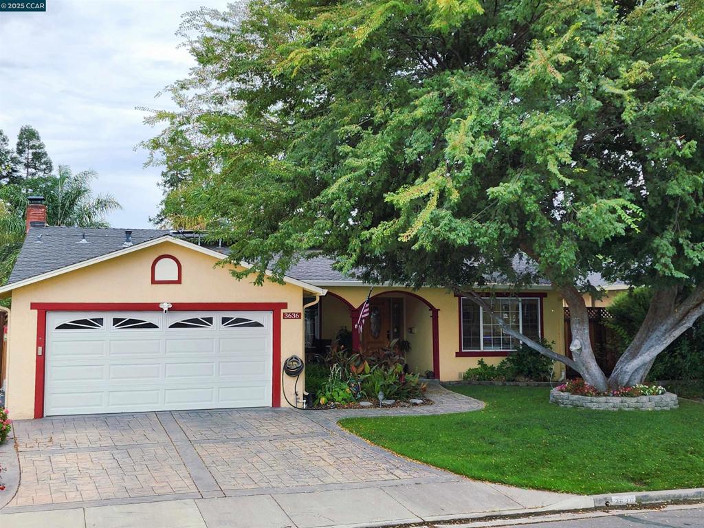 VALLEY TRAILS - Residential