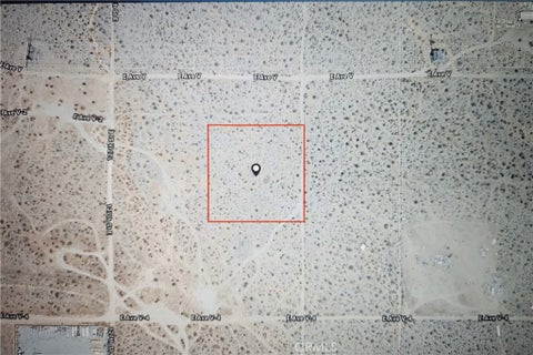 Photo of 0 Longview RD, Pearblossom, CA 93553 (MLS # CV26200723)