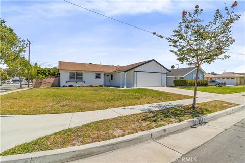 Photo of 16102 Ballad Lane, Huntington Beach, CA 92649 (MLS # OC25162025)
