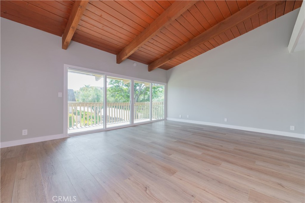 6542 Ocean Crest Drive B308