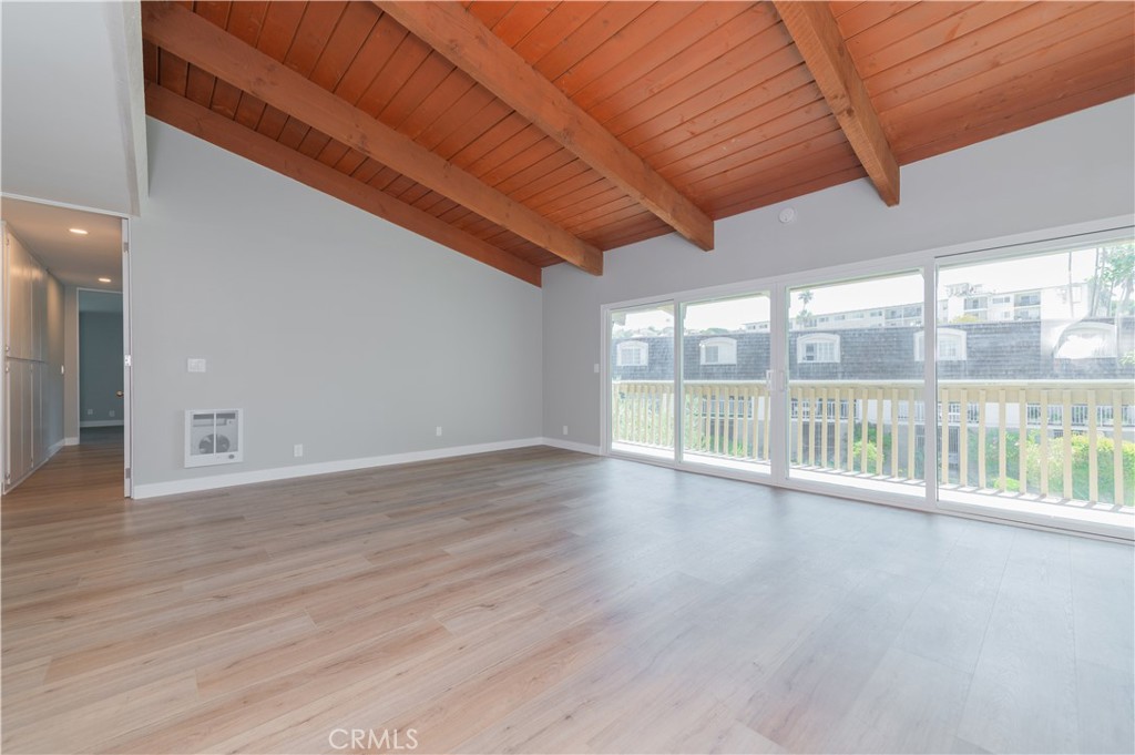 6542 Ocean Crest Drive B308