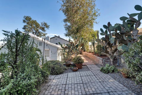 Tiny photo for 4559 Ensenada Drive, Woodland Hills, CA 91364 (MLS # SR26225197)