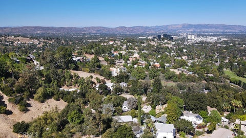 Tiny photo for 4559 Ensenada Drive, Woodland Hills, CA 91364 (MLS # SR26225197)