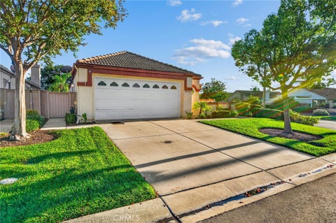 Tiny photo for 40321 Via Calidad, Murrieta, CA 92562 (MLS # SW26232500)