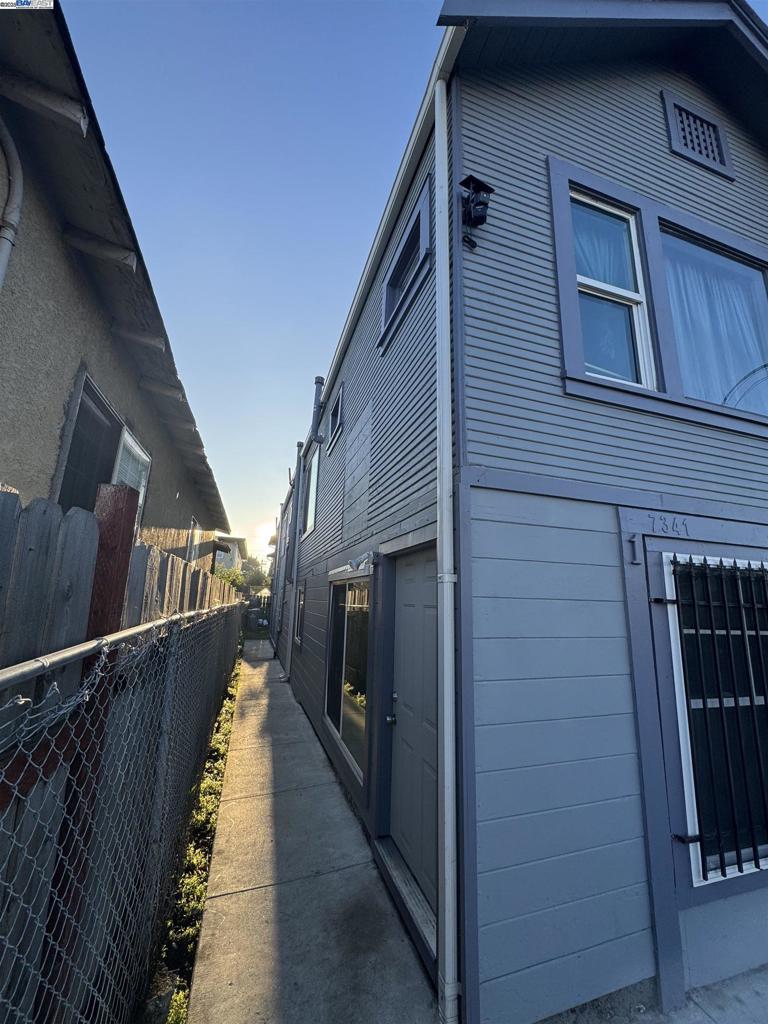 ARROYO PARK - Residential Income