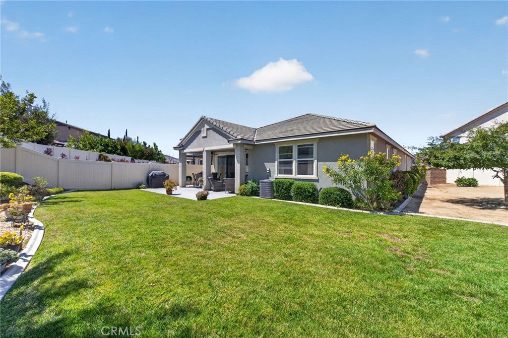 31280 Whistling Acres