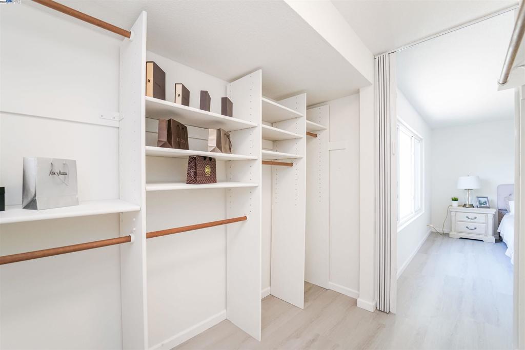 IRVINGTON - Residential