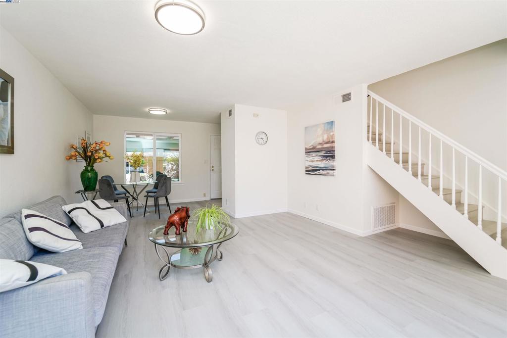 IRVINGTON - Residential
