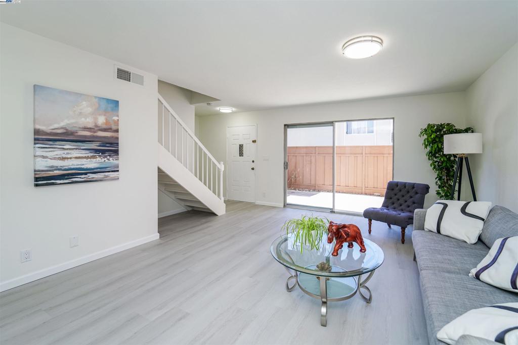 IRVINGTON - Residential