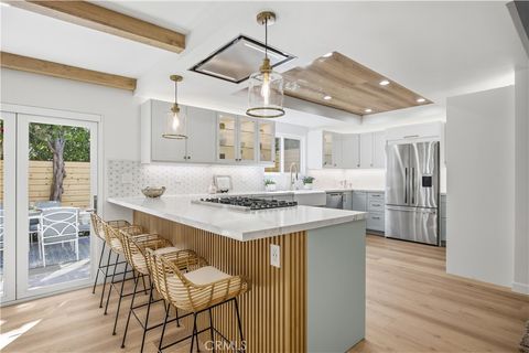 Photo of 3512 Maple Ave, Manhattan Beach, CA 90266 (MLS # SB26060772)