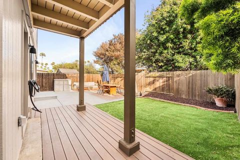 Tiny photo for 1136 Shelburn Lane, Ventura, CA 93001 (MLS # PTP2605267)