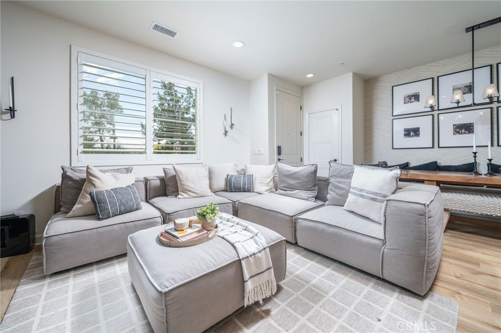 3580 E Lantern Paseo 142