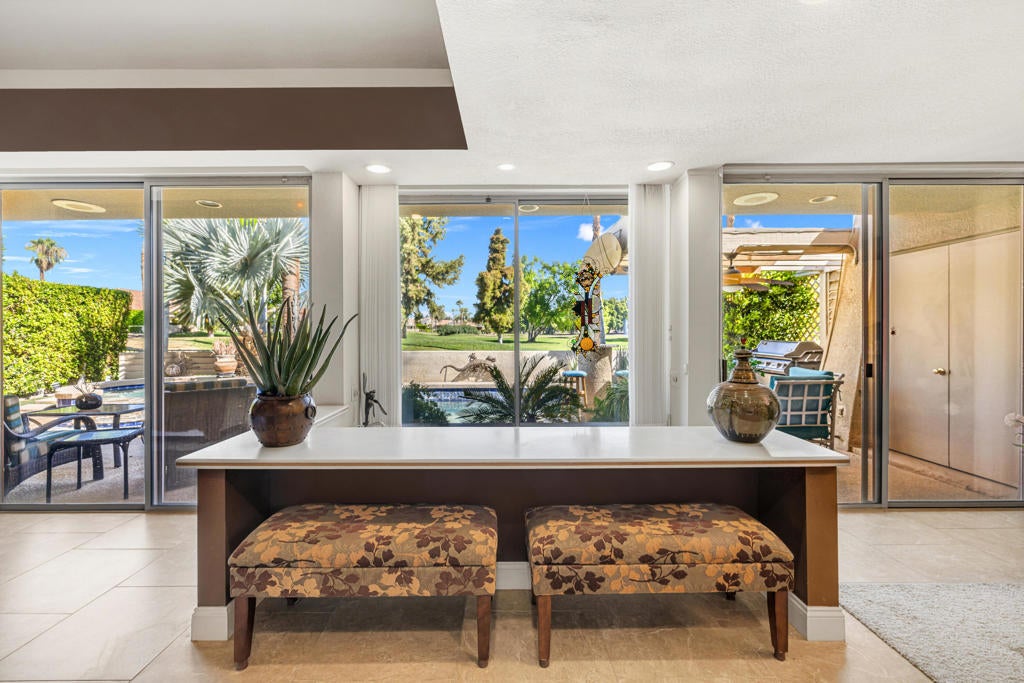 208 Kavenish Drive 208