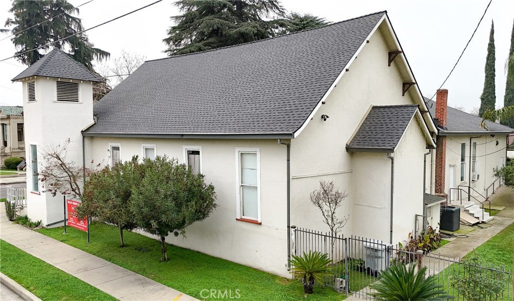 1251 Cedar