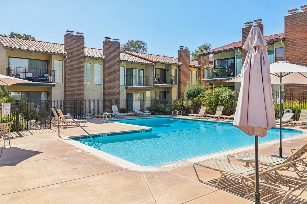La Costa - Residential