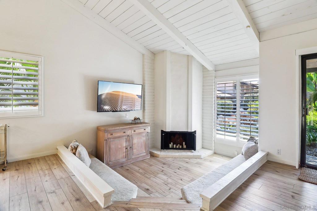 La Costa - Residential