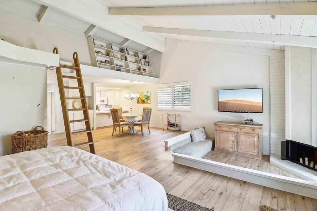 La Costa - Residential