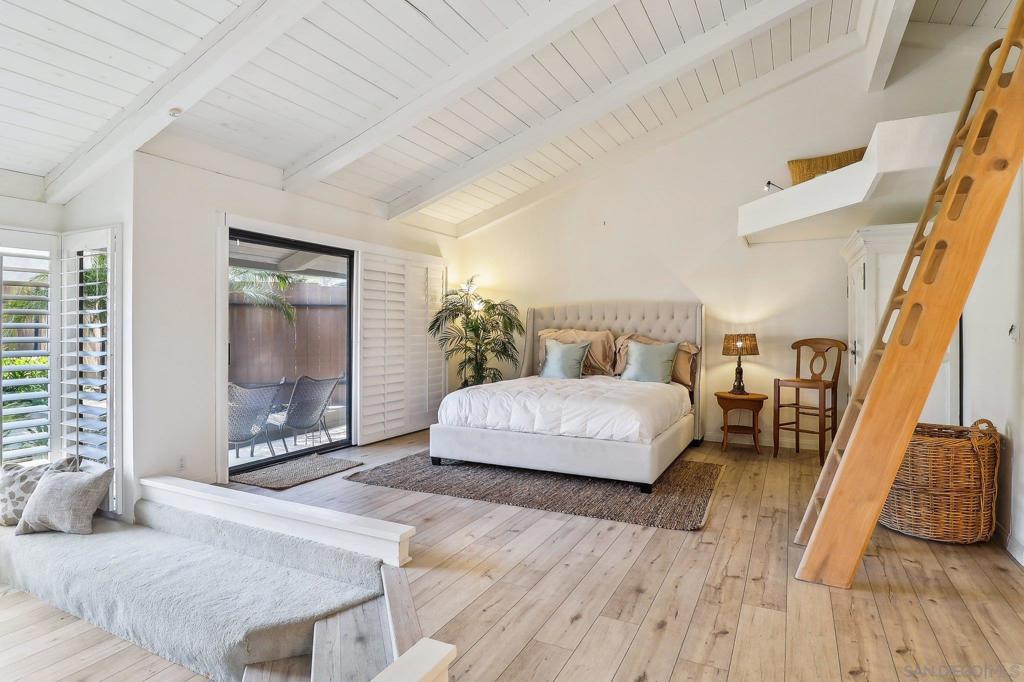 La Costa - Residential